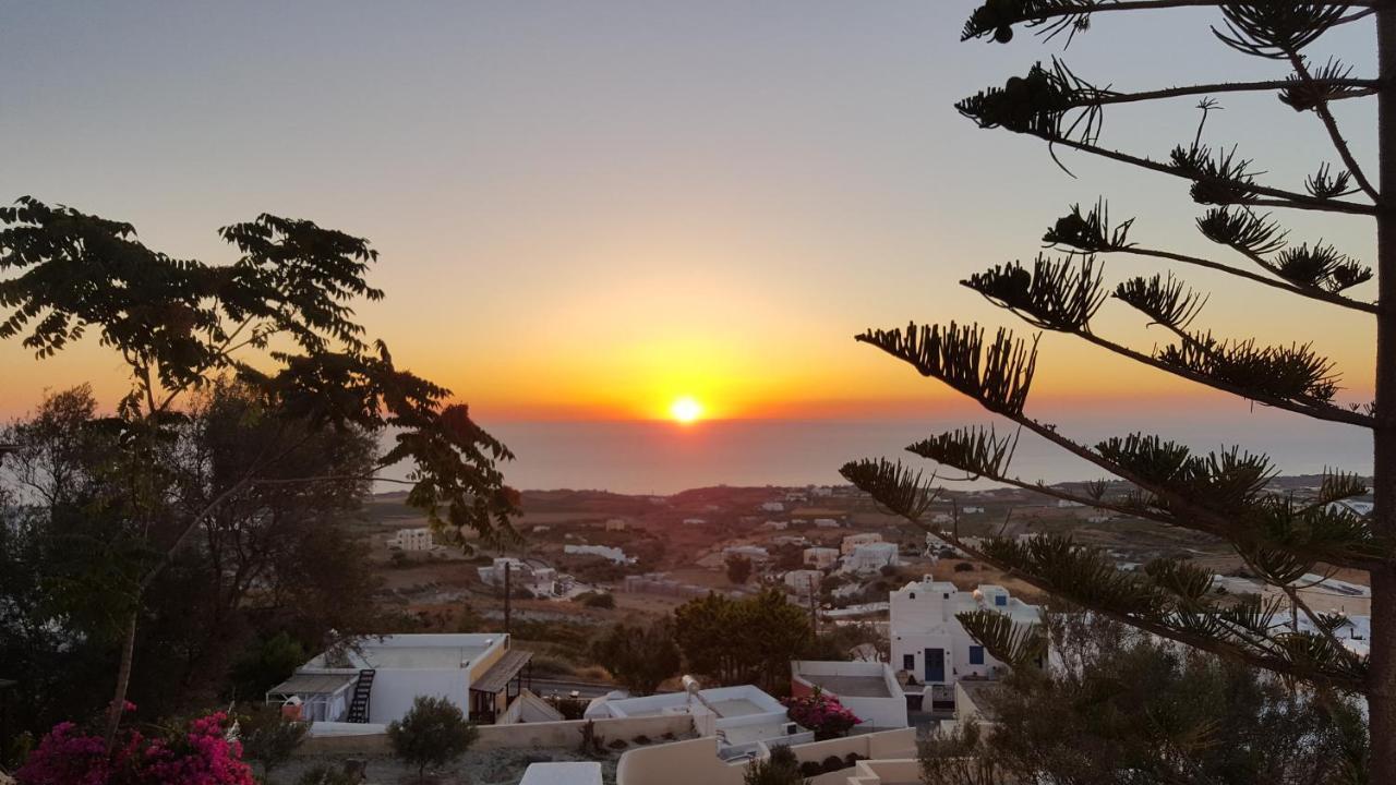 Euphoria Suites & Deluxe Studios Fira  Eksteriør bilde