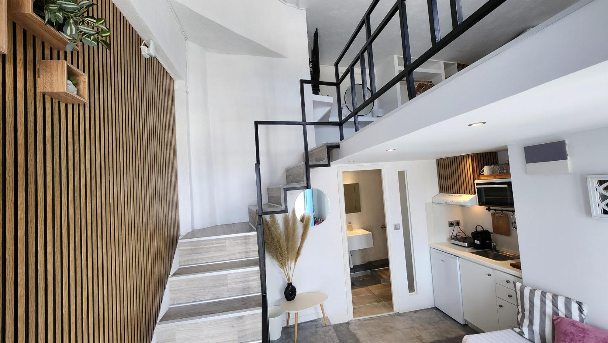 Euphoria Suites & Deluxe Studios Fira  Eksteriør bilde