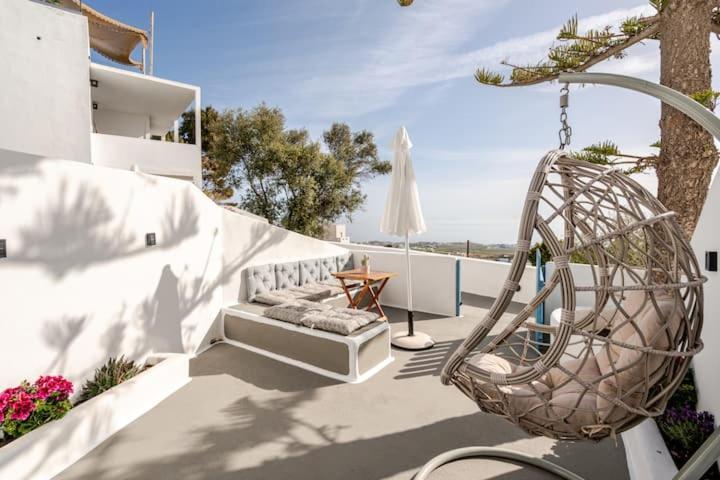 Euphoria Suites & Deluxe Studios Fira  Eksteriør bilde