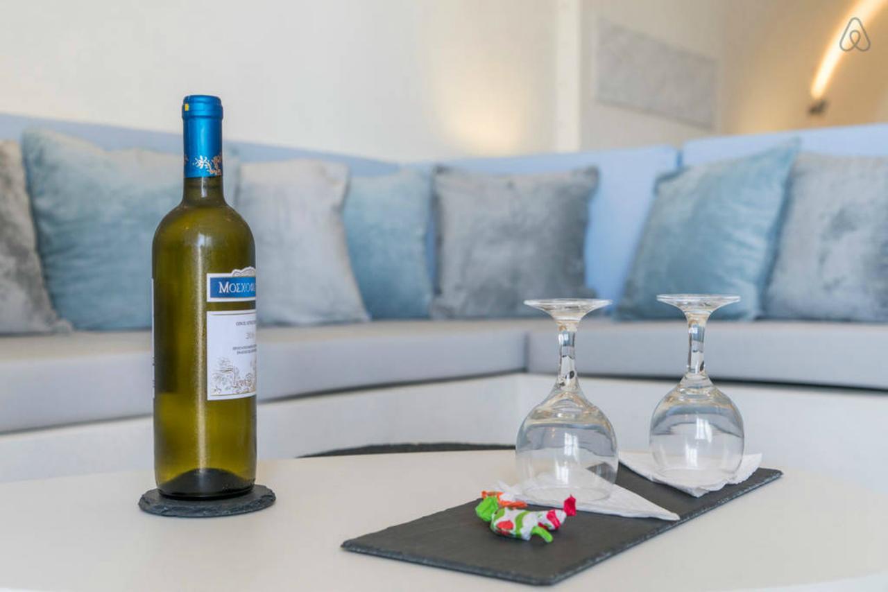 Euphoria Suites & Deluxe Studios Fira  Eksteriør bilde